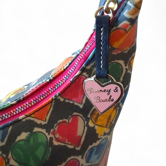 Dooney & Bourke Graffiti Hearts Bucket Bag SH29 BB NWT Y2K Vintage It Bag - Picture 8 of 15